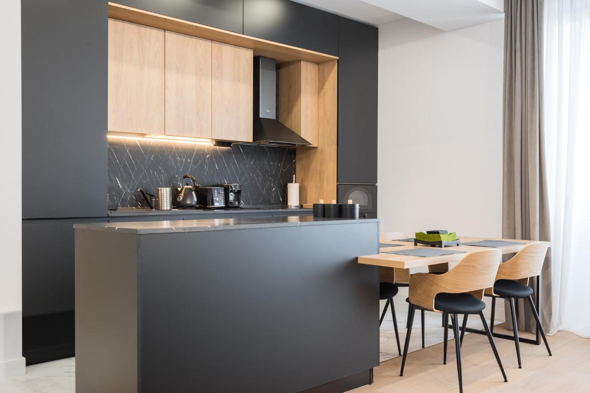 شقة Eden - Elegant Retreat In Rosetti Luxury بوخارست المظهر الخارجي الصورة