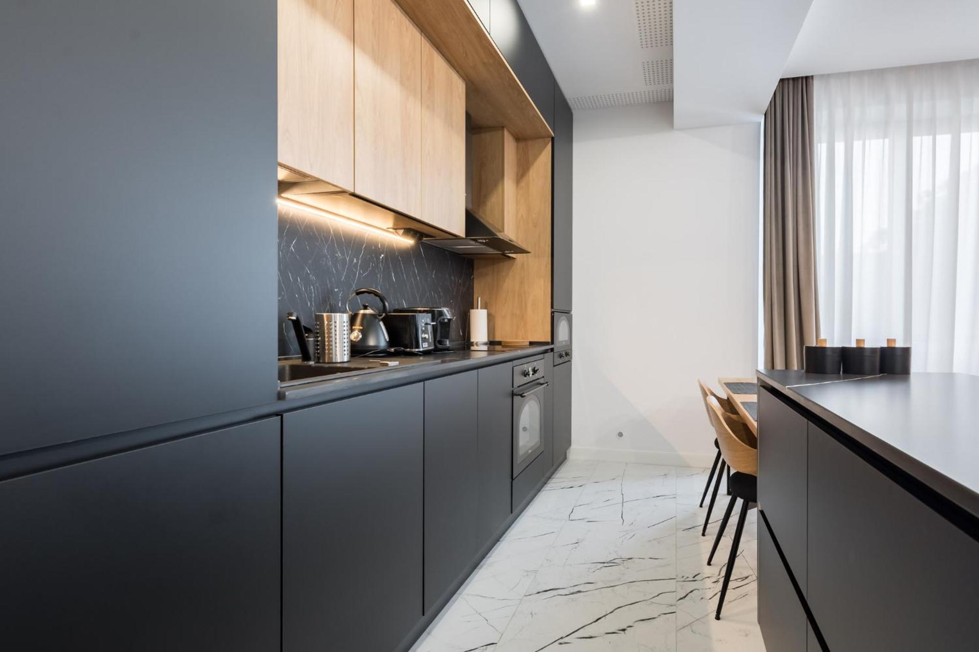 شقة Eden - Elegant Retreat In Rosetti Luxury بوخارست المظهر الخارجي الصورة